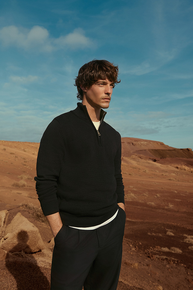 Czarny sweter i czarne spodne Prochnik