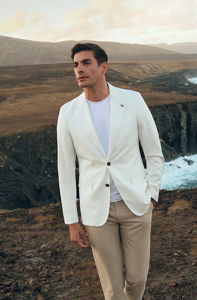 Biała marynarka Lancerto